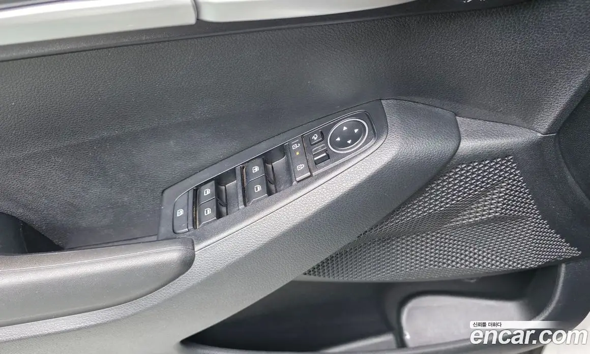 Kia Seltos 2023 1.6 автомат (гидро), фото 17 Kia Seltos 2023 1.6 автомат (гидро), фото 17