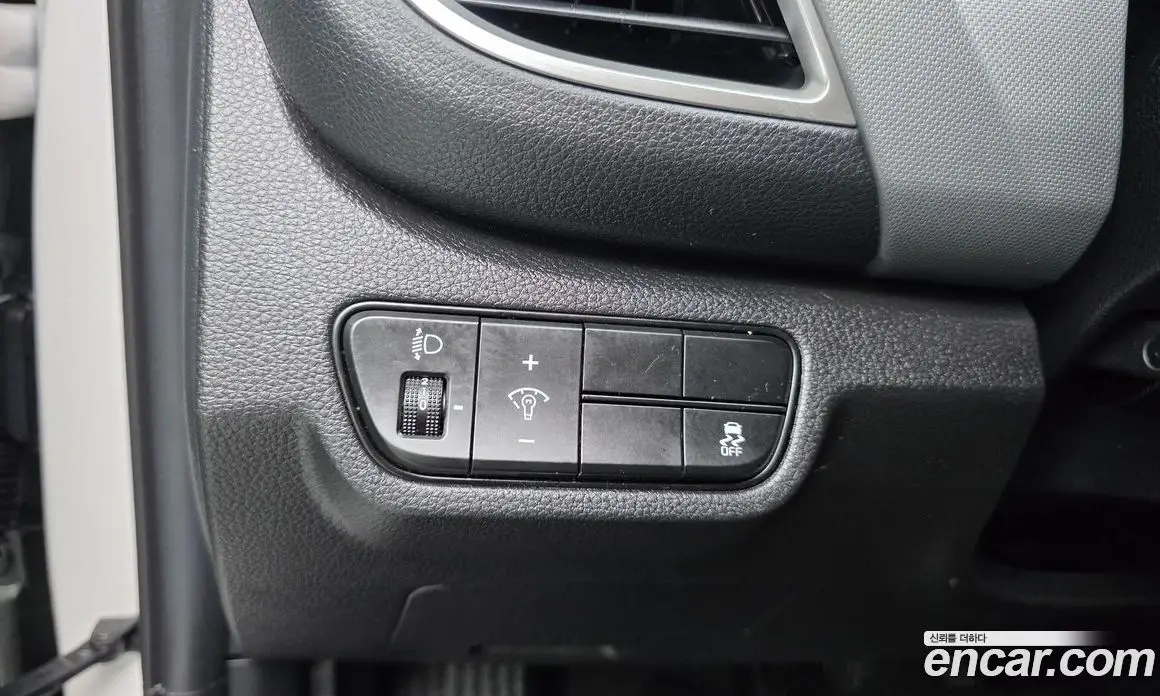 Kia Seltos 2023 1.6 автомат (гидро), фото 18 Kia Seltos 2023 1.6 автомат (гидро), фото 18