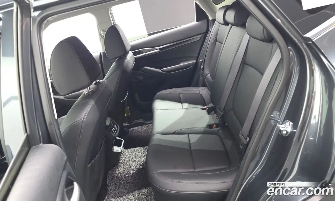 Kia Seltos 2025 2.0 автомат (гидро), фото 18 Kia Seltos 2025 2.0 автомат (гидро), фото 18