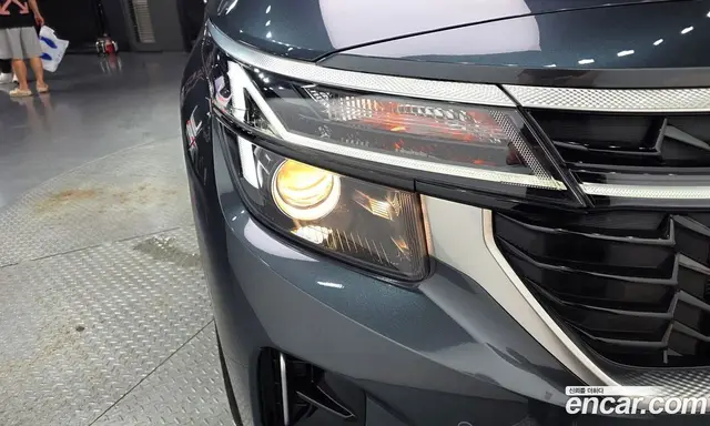 Kia Seltos 2025 2.0 автомат (гидро), миниатюра 8 Kia Seltos 2025 2.0 автомат (гидро), миниатюра 8