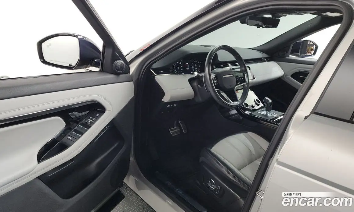 Land Rover Range Rover Evoque 2022 2.0 автомат (гидро), фото 13