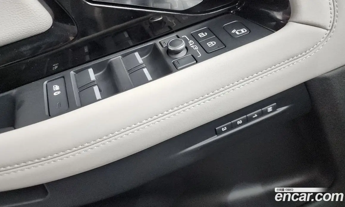 Land Rover Range Rover Evoque 2022 2.0 автомат (гидро), фото 34