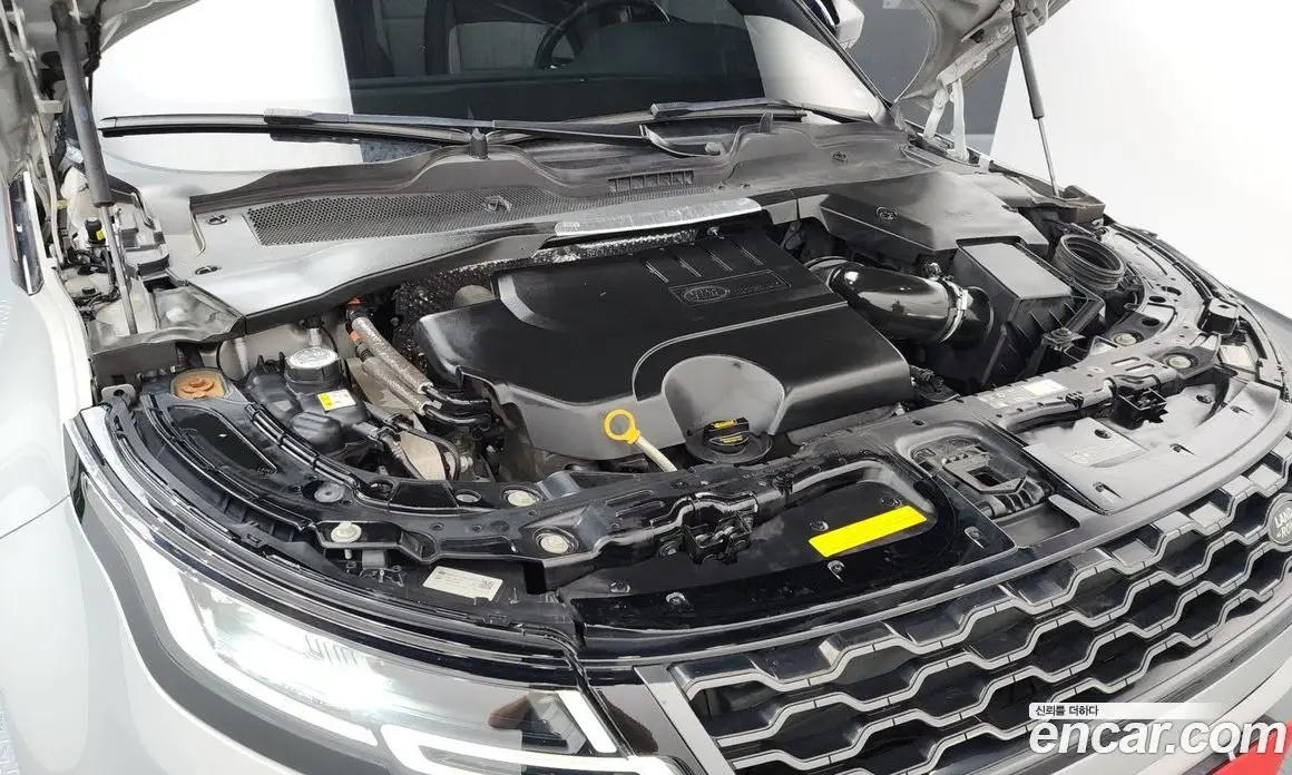 Land Rover Range Rover Evoque 2022 2.0 автомат (гидро), фото 6