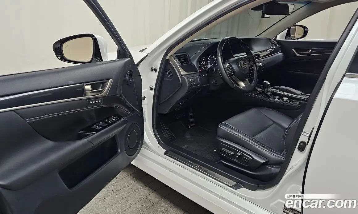 Lexus GS 2018 2.0 автомат (гидро), фото 13 Lexus GS 2018 2.0 автомат (гидро), фото 13
