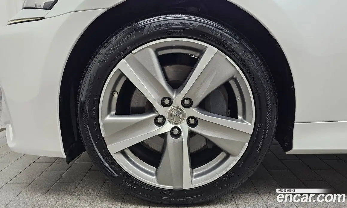Lexus GS 2018 2.0 автомат (гидро), фото 5 Lexus GS 2018 2.0 автомат (гидро), фото 5