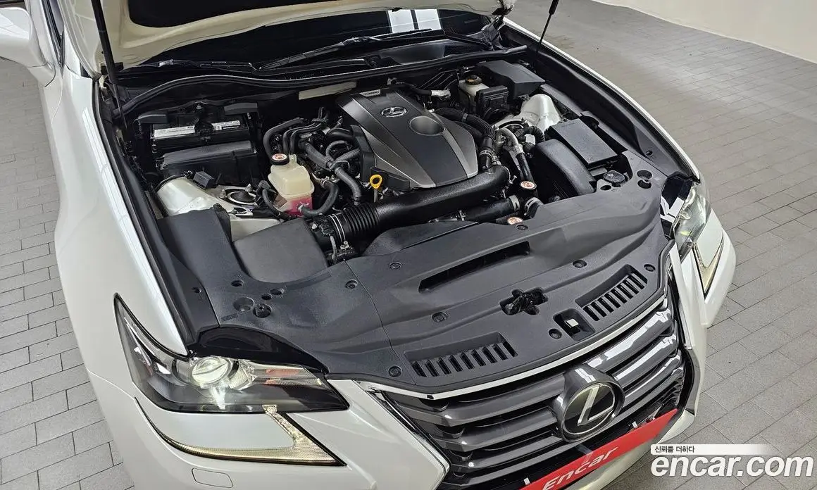 Lexus GS 2018 2.0 автомат (гидро), фото 6 Lexus GS 2018 2.0 автомат (гидро), фото 6