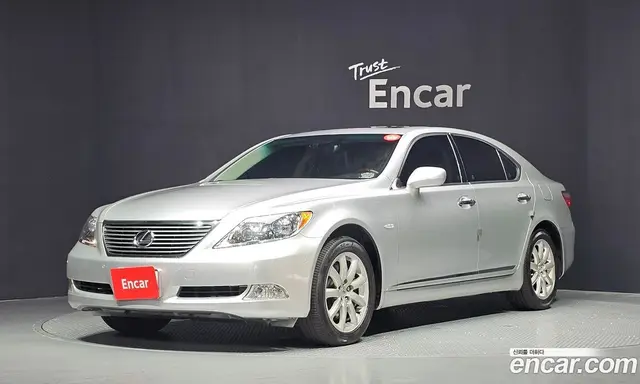 Lexus LS 2009 4.6 автомат (гидро), миниатюра 1 Lexus LS 2009 4.6 автомат (гидро), миниатюра 1