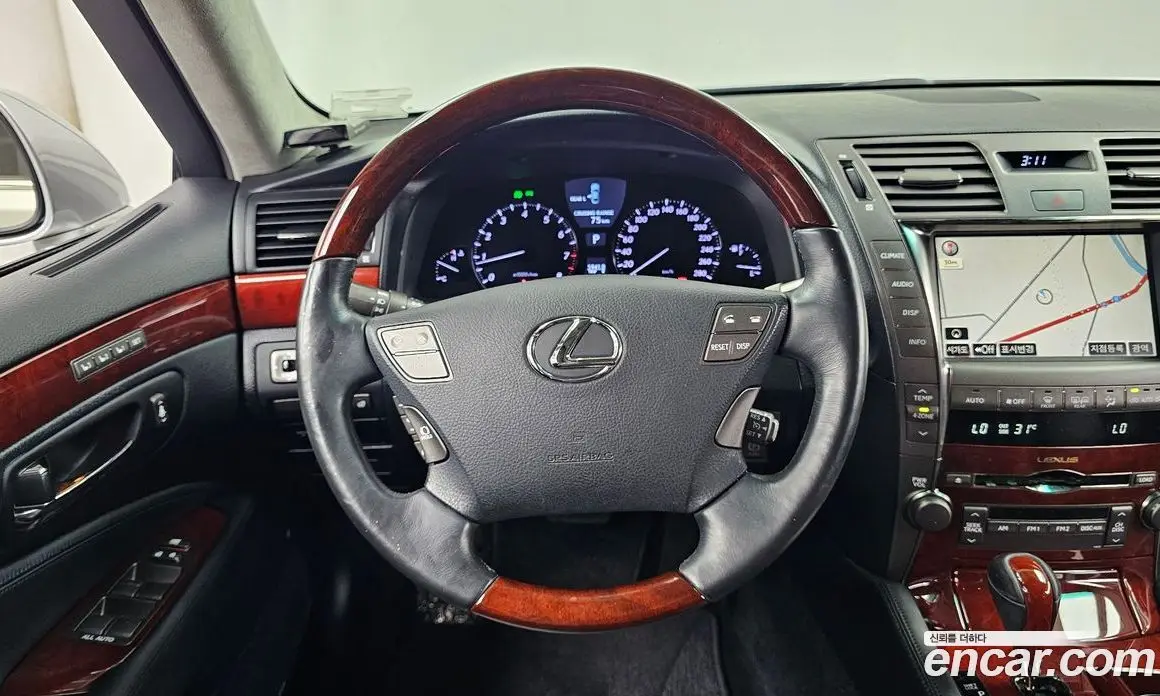 Lexus LS 2009 4.6 автомат (гидро), фото 13 Lexus LS 2009 4.6 автомат (гидро), фото 13