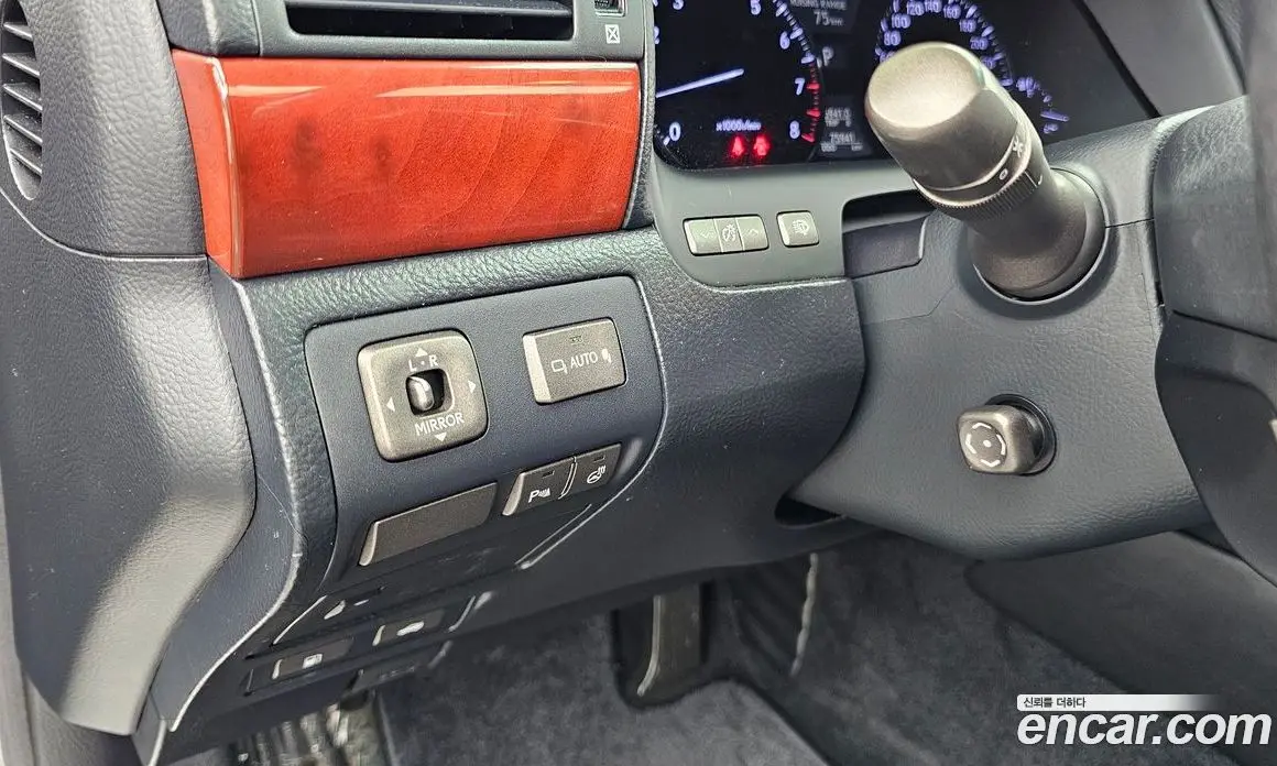 Lexus LS 2009 4.6 автомат (гидро), фото 16 Lexus LS 2009 4.6 автомат (гидро), фото 16