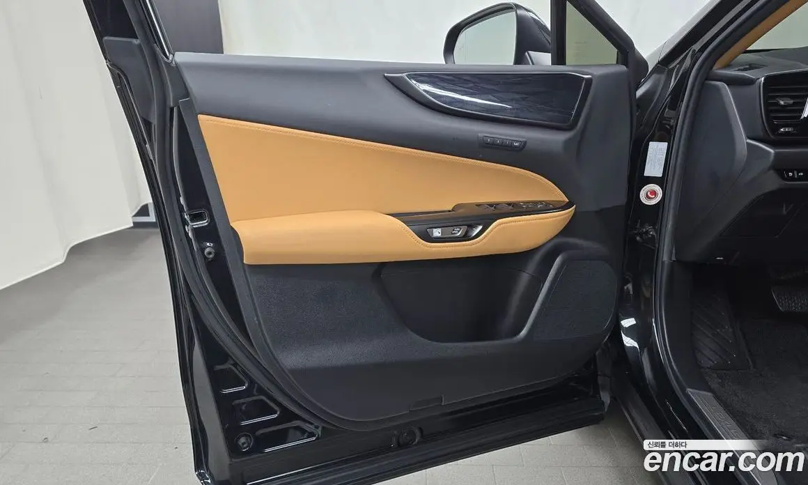Lexus NX 2023 2.5 автомат (гидро), фото 13