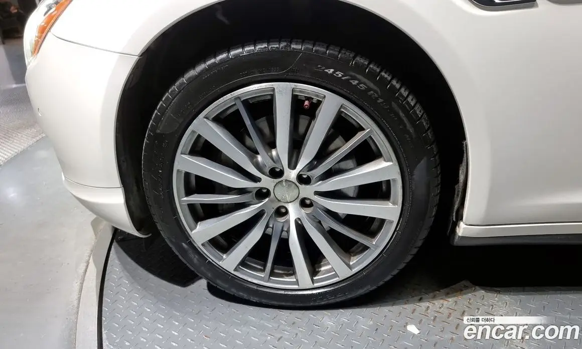 Maserati Quattroporte 2016 3.0 автомат (гидро), фото 5 Maserati Quattroporte 2016 3.0 автомат (гидро), фото 5