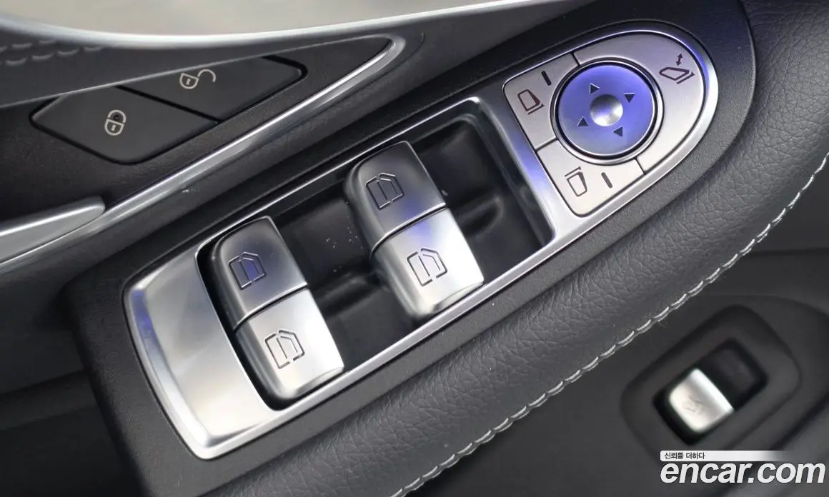 Mercedes-Benz C-Class 2022 2.0 автомат (гидро), фото 28 Mercedes-Benz C-Class 2022 2.0 автомат (гидро), фото 28