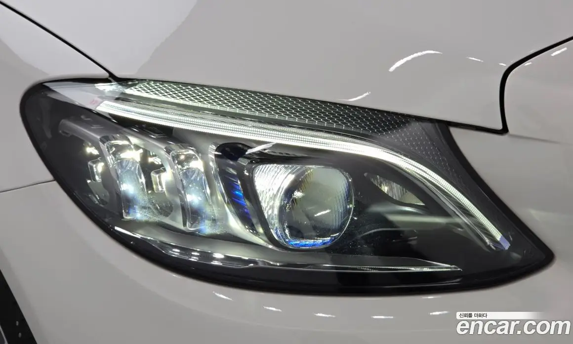 Mercedes-Benz C-Class 2022 2.0 автомат (гидро), фото 8 Mercedes-Benz C-Class 2022 2.0 автомат (гидро), фото 8