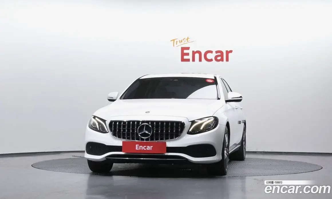 Mercedes-Benz E-Class 2018 2.0 автомат (гидро), фото 3 Mercedes-Benz E-Class 2018 2.0 автомат (гидро), фото 3