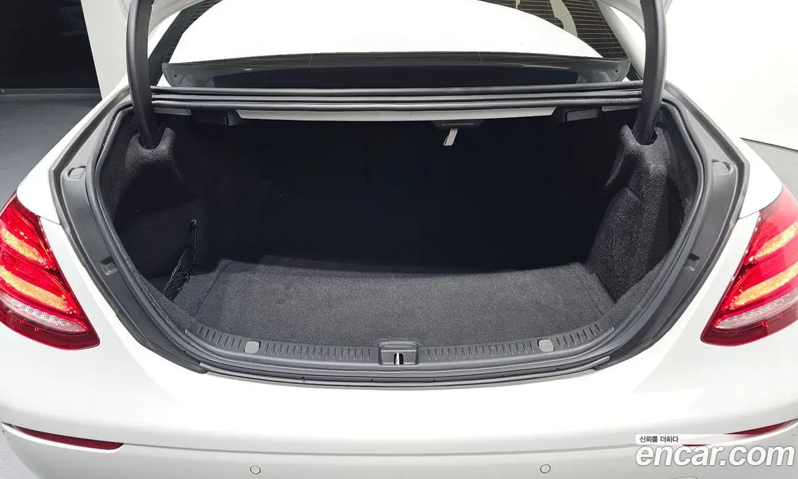 Mercedes-Benz E-Class 2020 2.0 автомат (гидро), фото 27