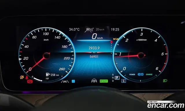 Mercedes-Benz E-Class 2023 1.9 автомат (гидро), миниатюра 11