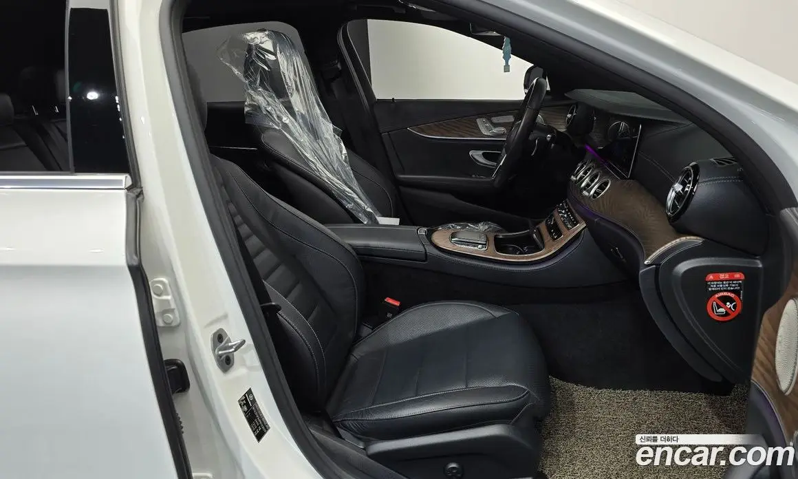 Mercedes-Benz E-Class 2023 1.9 автомат (гидро), фото 16