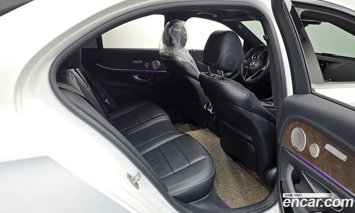 Mercedes-Benz E-Class 2023 1.9 автомат (гидро), фото 17