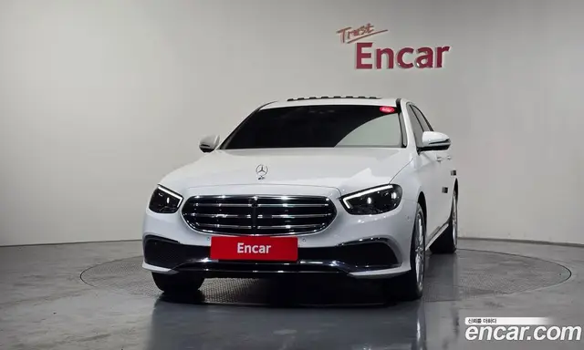 Mercedes-Benz E-Class 2023 1.9 автомат (гидро), миниатюра 3