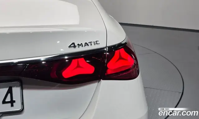 Mercedes-Benz E-Class 2024 2.0 автомат (гидро), миниатюра 9 Mercedes-Benz E-Class 2024 2.0 автомат (гидро), миниатюра 9