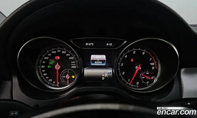 Mercedes-Benz GLA-Class 2019 2.0 автомат (гидро), миниатюра 11