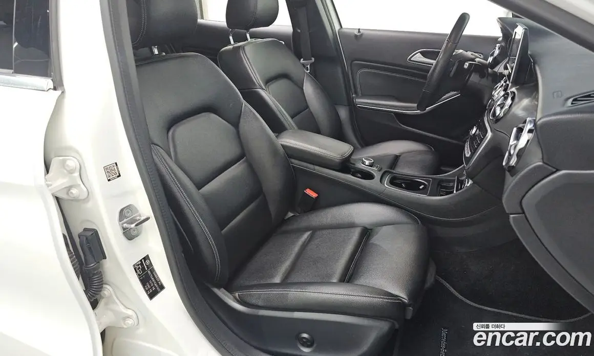 Mercedes-Benz GLA-Class 2019 2.0 автомат (гидро), фото 16