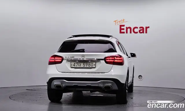 Mercedes-Benz GLA-Class 2019 2.0 автомат (гидро), миниатюра 4