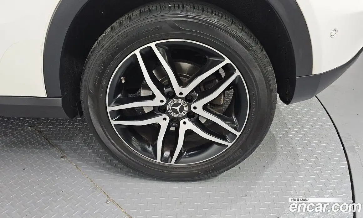 Mercedes-Benz GLA-Class 2019 2.0 автомат (гидро), фото 7