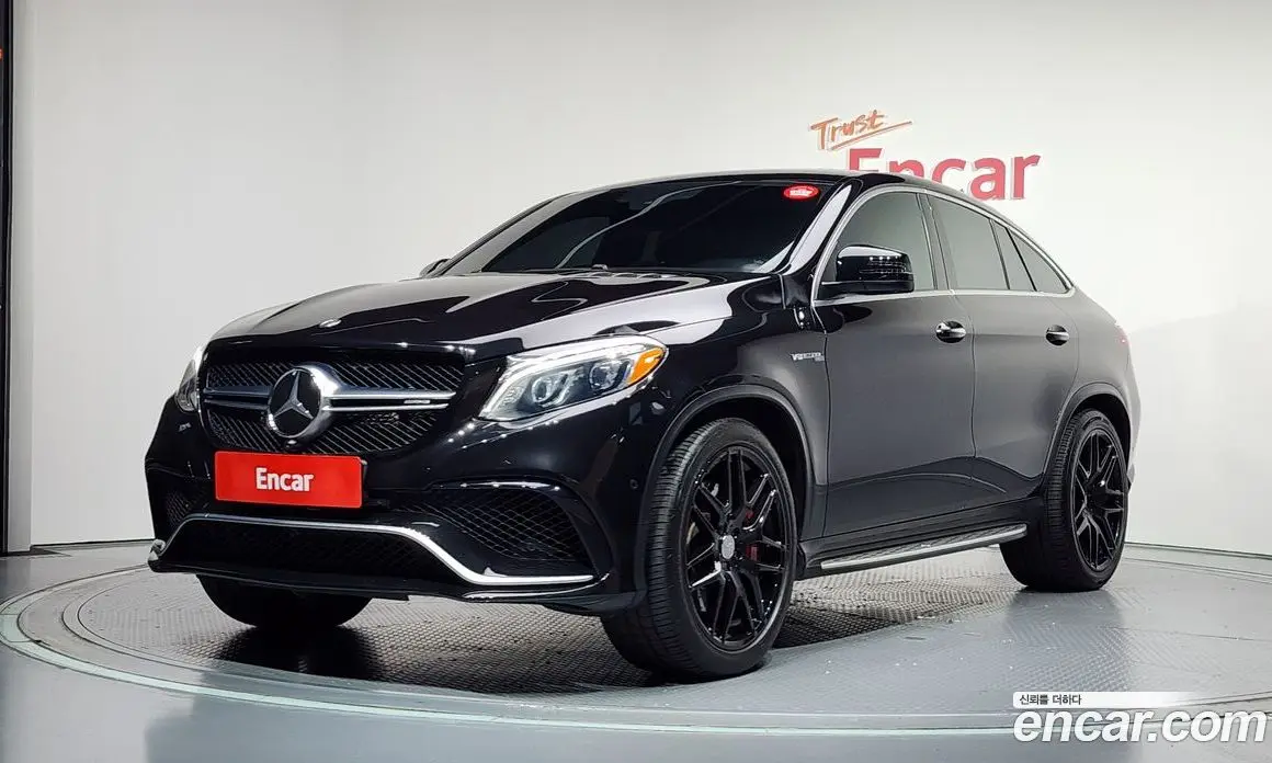 Mercedes-Benz GLE-Class 2017 5.5 автомат (гидро), фото 1 Mercedes-Benz GLE-Class 2017 5.5 автомат (гидро), фото 1