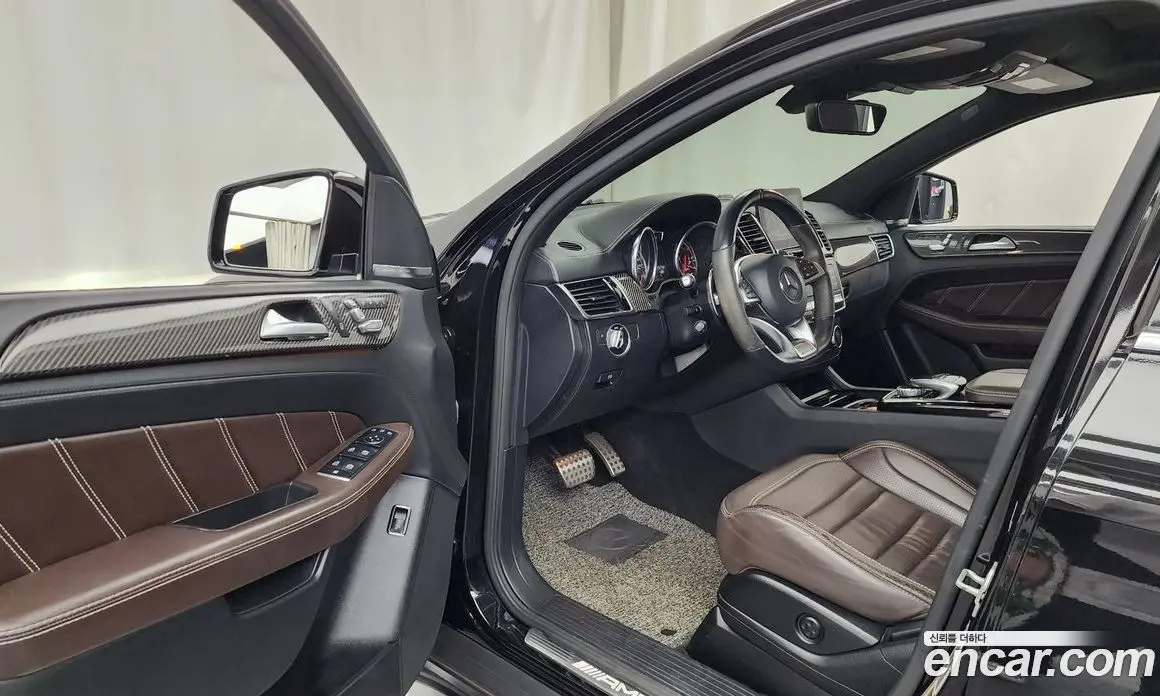 Mercedes-Benz GLE-Class 2017 5.5 автомат (гидро), фото 10 Mercedes-Benz GLE-Class 2017 5.5 автомат (гидро), фото 10