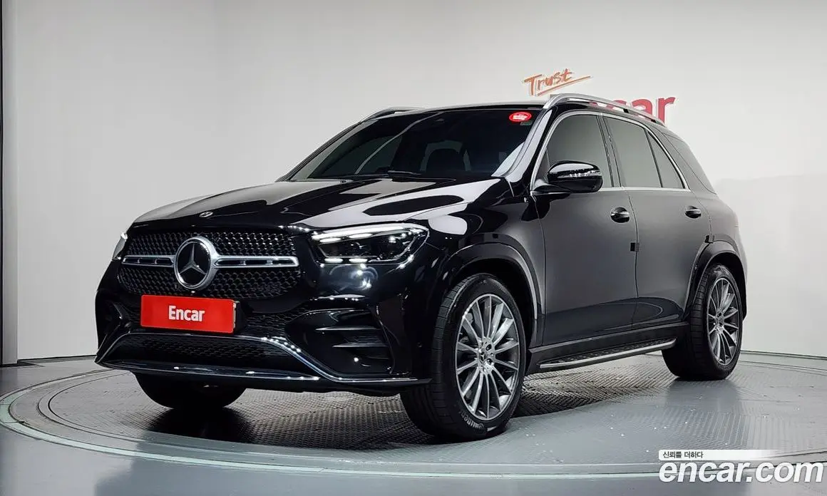 Mercedes-Benz GLE-Class 2024 3.0 автомат (гидро), фото 1 Mercedes-Benz GLE-Class 2024 3.0 автомат (гидро), фото 1
