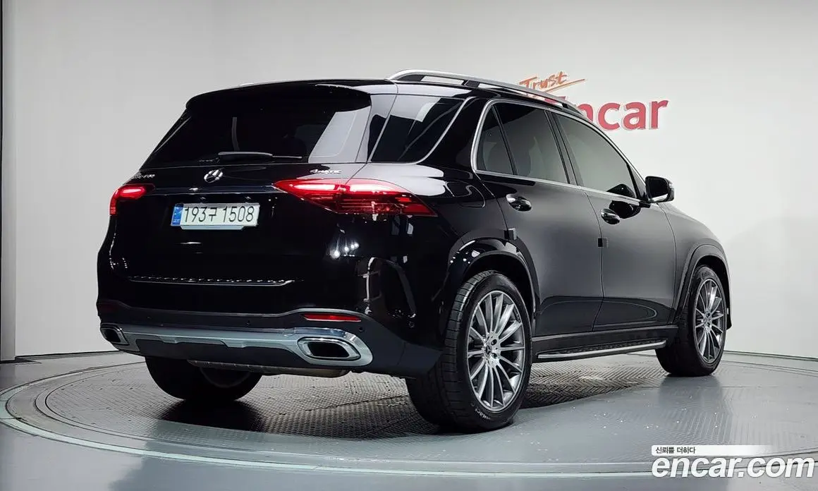 Mercedes-Benz GLE-Class 2024 3.0 автомат (гидро), фото 2 Mercedes-Benz GLE-Class 2024 3.0 автомат (гидро), фото 2