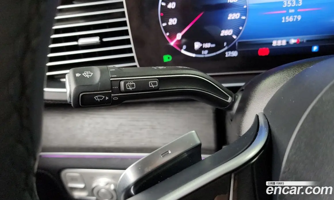 Mercedes-Benz GLE-Class 2024 3.0 автомат (гидро), фото 28 Mercedes-Benz GLE-Class 2024 3.0 автомат (гидро), фото 28
