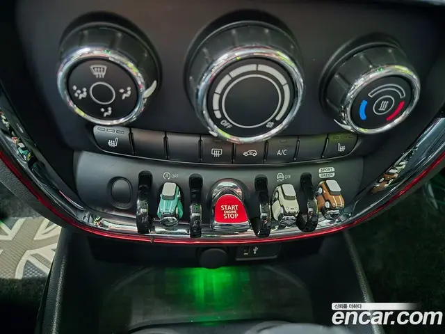Mini Clubman 2018 1.5 автомат (гидро), миниатюра 12