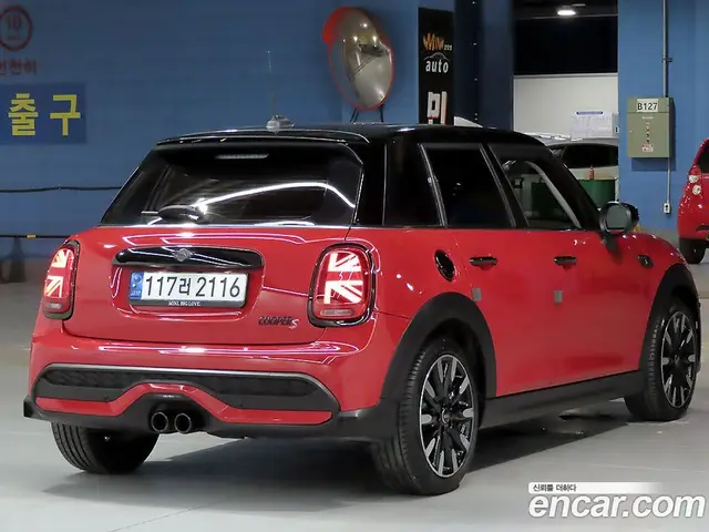 Mini Cooper 2021 2.0 автомат (гидро), миниатюра 2