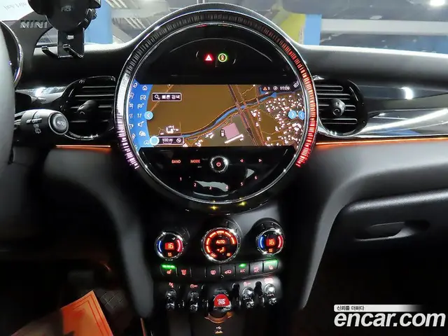 Mini Cooper 2021 2.0 автомат (гидро), миниатюра 12