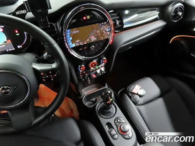 Mini Cooper 2021 2.0 автомат (гидро), миниатюра 9