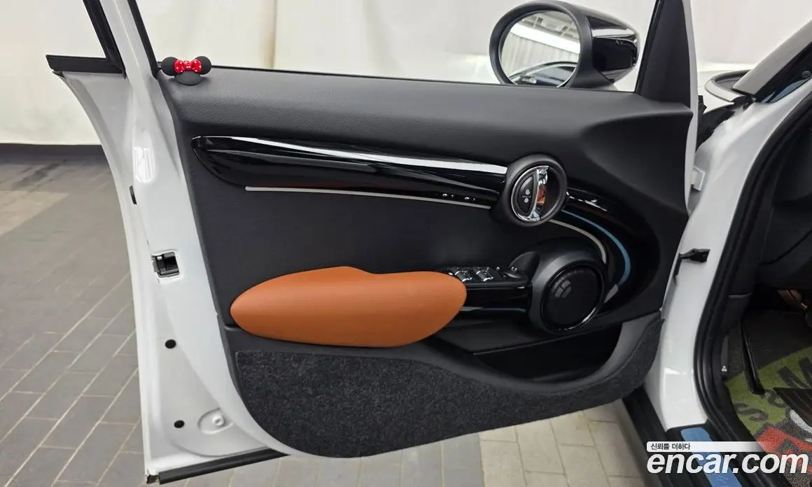 Mini Cooper 2024 2.0 автомат (гидро), фото 14