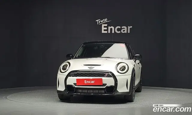 Mini Cooper 2024 2.0 автомат (гидро), миниатюра 3