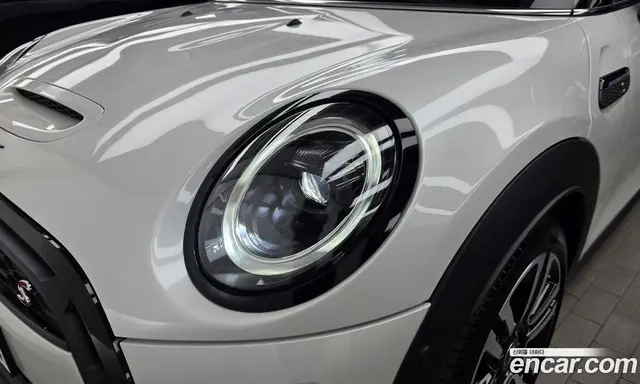 Mini Cooper 2024 2.0 автомат (гидро), миниатюра 8