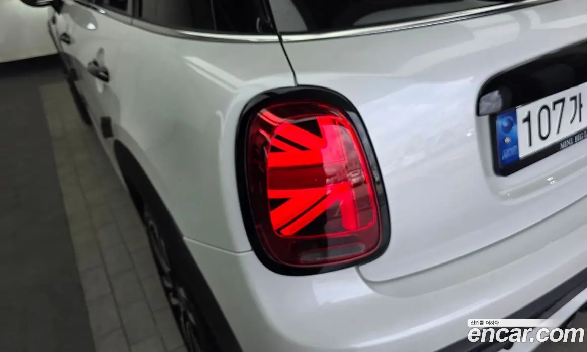 Mini Cooper 2024 2.0 автомат (гидро), фото 9