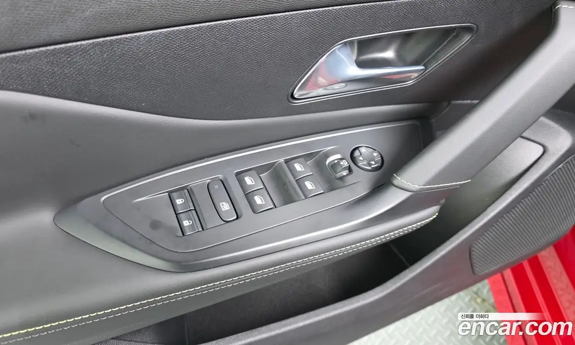 Peugeot 308 2025 1.2 автомат (гидро), фото 30 Peugeot 308 2025 1.2 автомат (гидро), фото 30