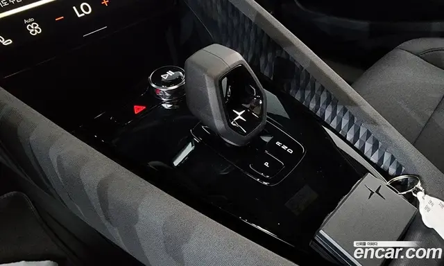 Polestar Polestar 2 2023 0.2 автомат (гидро), миниатюра 11 Polestar Polestar 2 2023 0.2 автомат (гидро), миниатюра 11