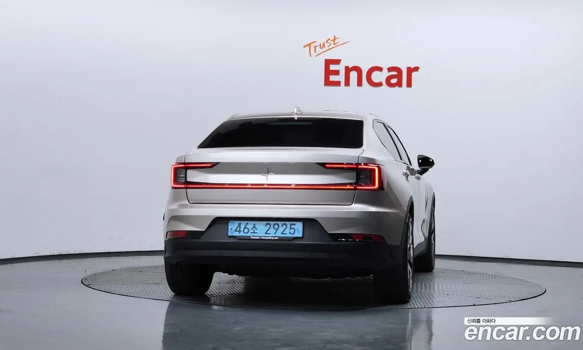 Polestar Polestar 2 2023 0.2 автомат (гидро), фото 3 Polestar Polestar 2 2023 0.2 автомат (гидро), фото 3