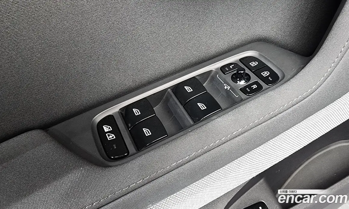 Polestar Polestar 2 2023 0.2 автомат (гидро), фото 35 Polestar Polestar 2 2023 0.2 автомат (гидро), фото 35