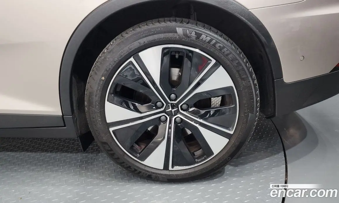 Polestar Polestar 2 2023 0.2 автомат (гидро), фото 6 Polestar Polestar 2 2023 0.2 автомат (гидро), фото 6