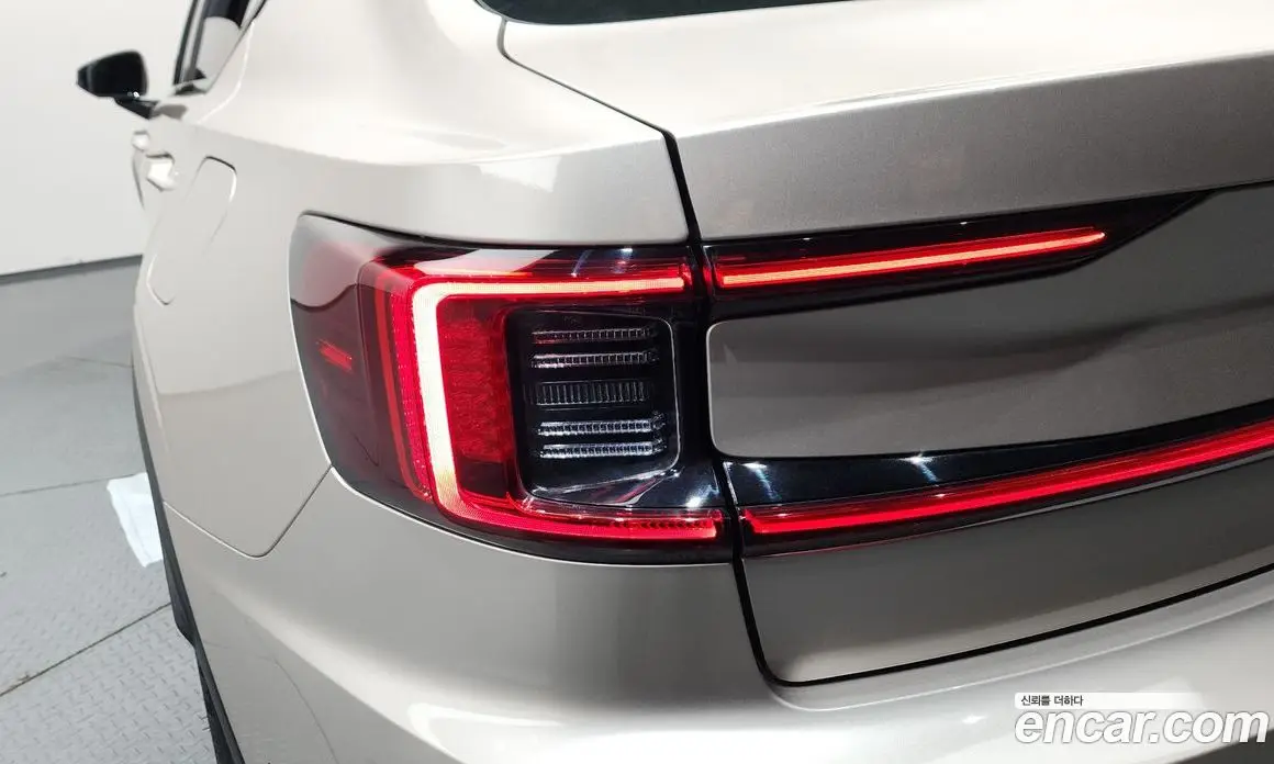 Polestar Polestar 2 2023 0.2 автомат (гидро), фото 8 Polestar Polestar 2 2023 0.2 автомат (гидро), фото 8