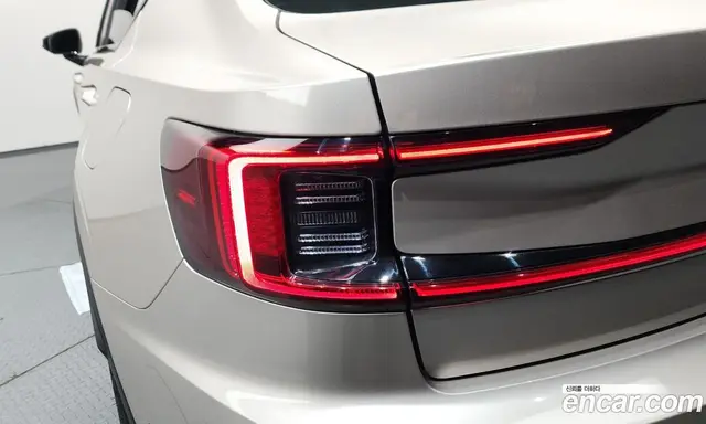 Polestar Polestar 2 2023 0.2 автомат (гидро), миниатюра 8 Polestar Polestar 2 2023 0.2 автомат (гидро), миниатюра 8