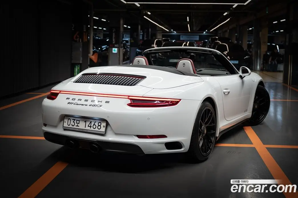 Porsche 911 2017 3.0 автомат (гидро), фото 4 Porsche 911 2017 3.0 автомат (гидро), фото 4