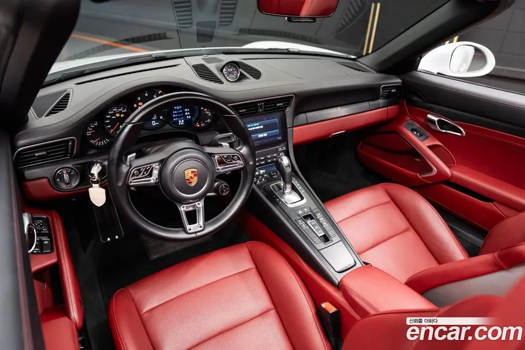 Porsche 911 2017 3.0 автомат (гидро), фото 6 Porsche 911 2017 3.0 автомат (гидро), фото 6